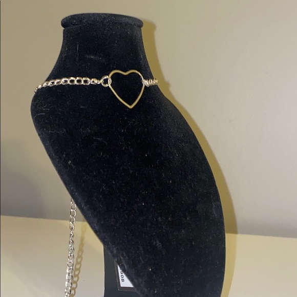 BRAND NEW - SILVER HEART CHOKER - Picture 3 of 3
